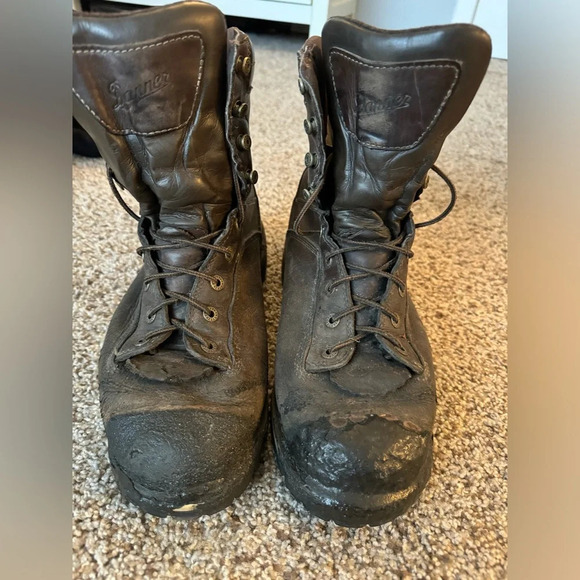$25 WHEN BUNDLED Danner Quarry 8\